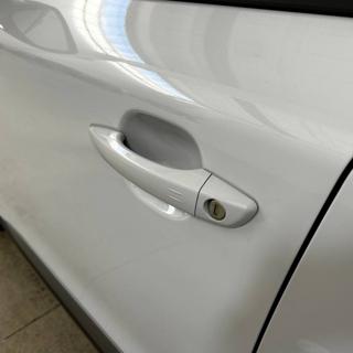 PEUGEOT 2008 usata, con Volante multifunzione