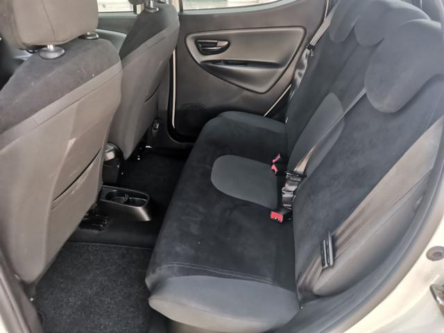 LANCIA Ypsilon usata, con Sedile posteriore sdoppiato