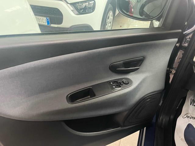 LANCIA Ypsilon usata, con ESP