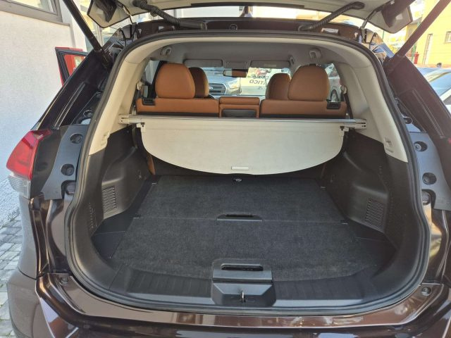 NISSAN X-Trail usata, con Park Distance Control