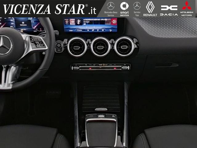 MERCEDES-BENZ GLA 180 usata, con Cerchi in lega