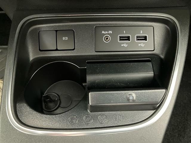 RENAULT Twingo usata 24