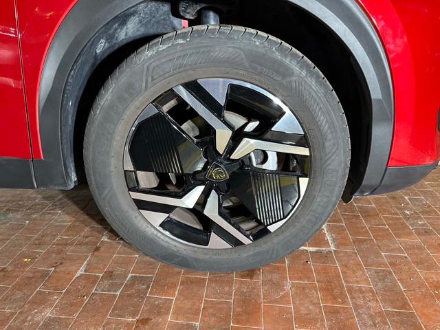 PEUGEOT 2008 usata, con Sedile posteriore sdoppiato