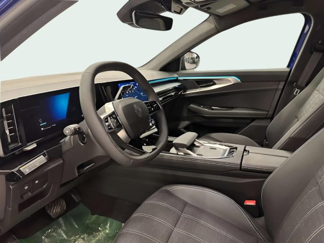 RENAULT Austral usata, con USB