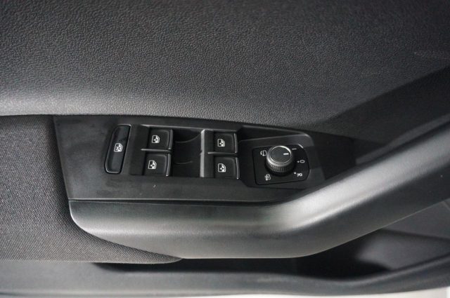VOLKSWAGEN Taigo usata, con Specchietti laterali elettrici