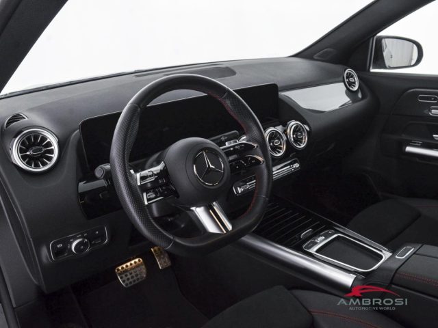 MERCEDES-BENZ GLA 200 usata 7