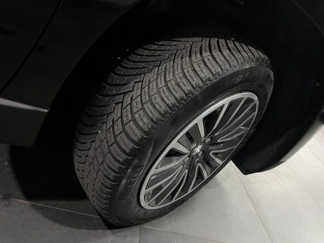 PEUGEOT 2008 usata, con ESP