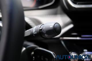 PEUGEOT 2008 usata, con Sensori di parcheggio posteriori