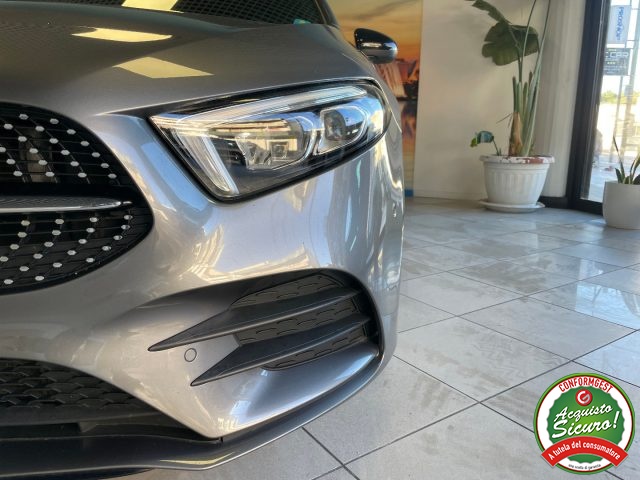 MERCEDES-BENZ A 180 usata, con Touch screen