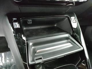 PEUGEOT 2008 usata, con Park Distance Control