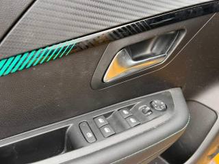 PEUGEOT 208 usata, con Boardcomputer