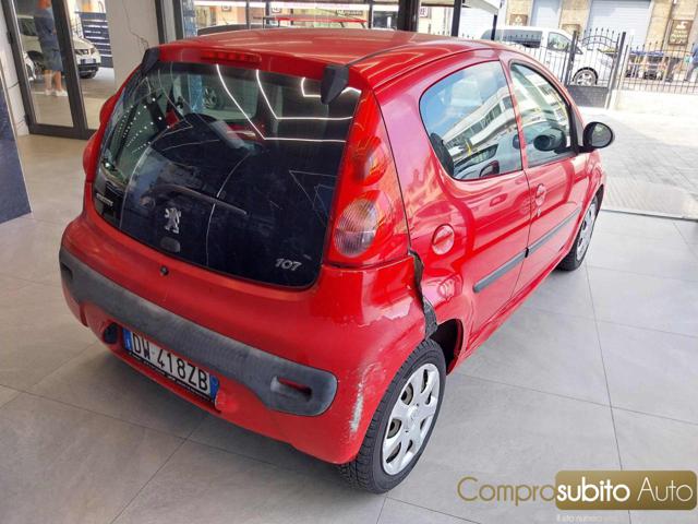 PEUGEOT 107 usata, con Autoradio