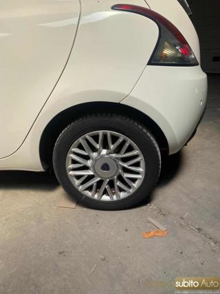 LANCIA Ypsilon usata, con Airbag Passeggero