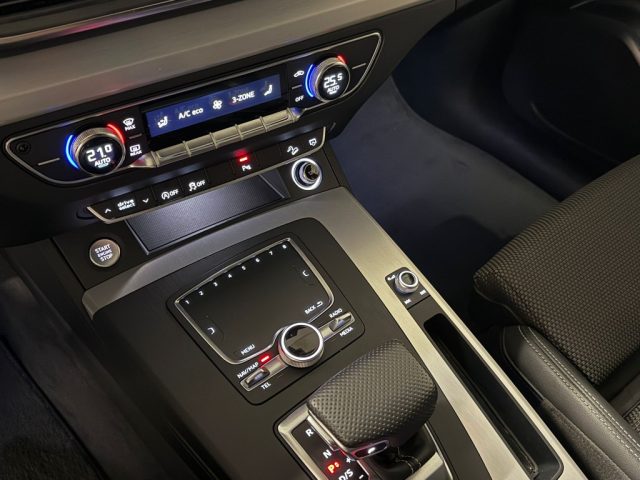 AUDI Q5 usata, con Autoradio digitale