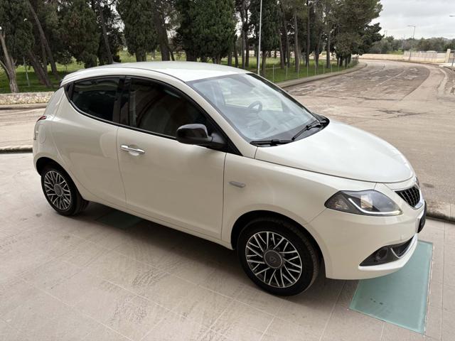 LANCIA Ypsilon usata, con Airbag laterali