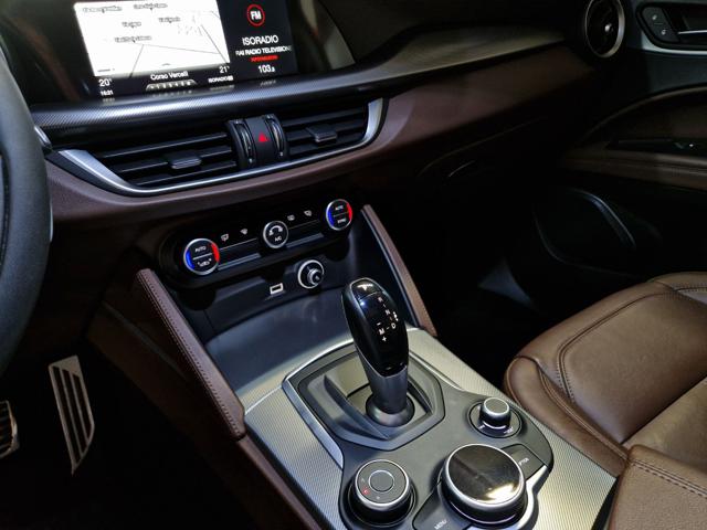 ALFA ROMEO Stelvio usata, con Controllo automatico clima