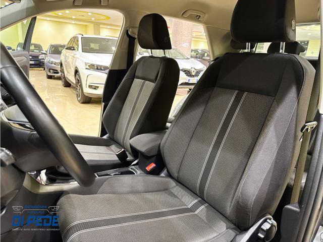 VOLKSWAGEN T-Roc usata, con Isofix