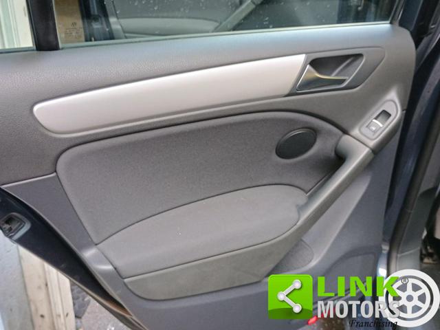 VOLKSWAGEN Golf usata, con Hill holder