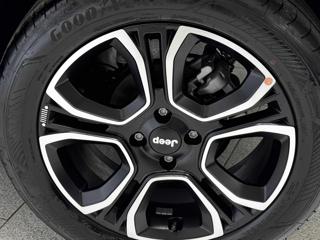 JEEP Avenger usata, con Park Distance Control