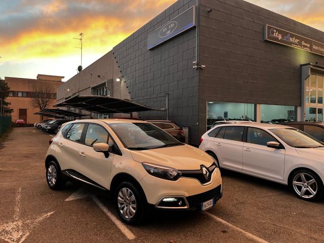 RENAULT Captur usata, con ABS