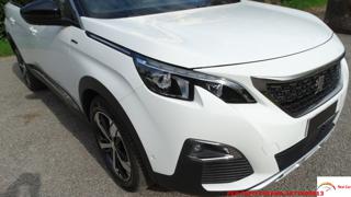PEUGEOT 5008 usata, con Pneumatici quattro stagioni