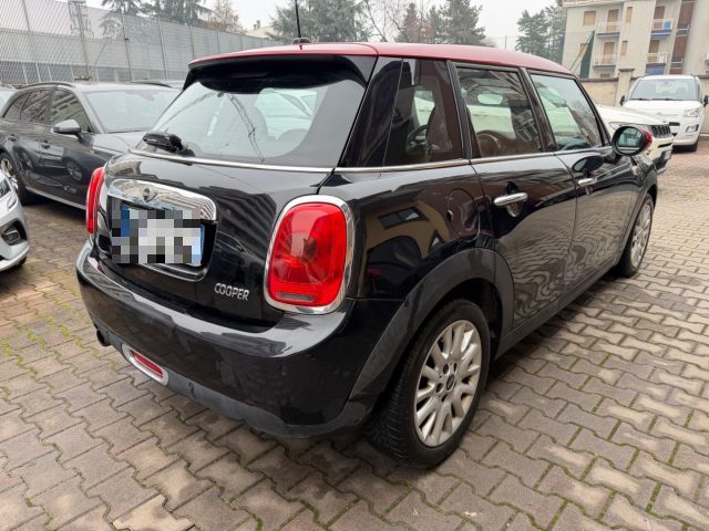 MINI Cooper usata, con Autoradio