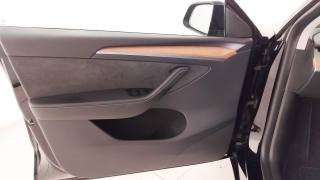 TESLA Model Y usata, con Telecamera per parcheggio assistito