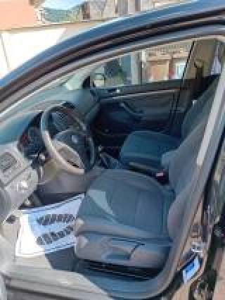 VOLKSWAGEN Golf usata, con Autoradio