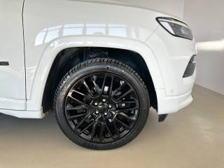 JEEP Compass usata, con Interni in pelle