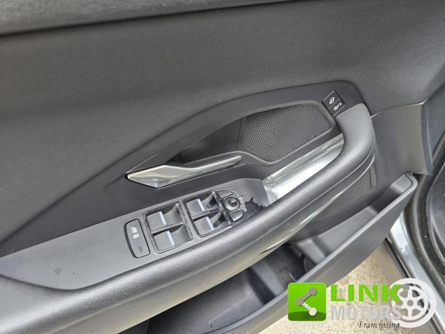 JAGUAR E-Pace usata, con Sensori di parcheggio anteriori