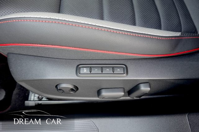 VOLKSWAGEN Golf GTI usata, con Cronologia tagliandi