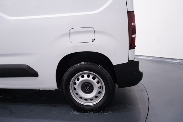 OPEL Combo usata 21