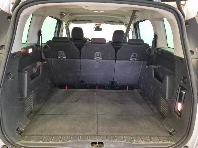 PEUGEOT 5008 usata, con Fendinebbia