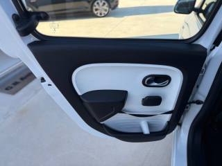 RENAULT Twingo usata 21