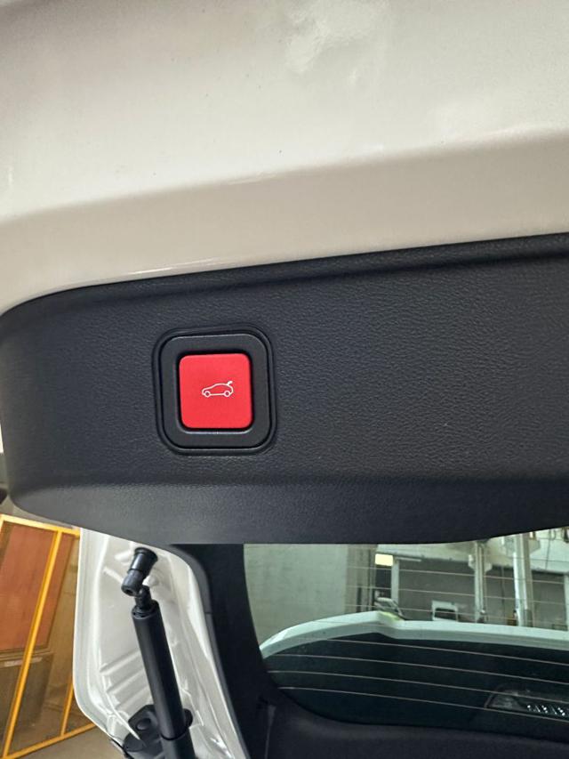 ALFA ROMEO Junior usata, con Luci diurne LED