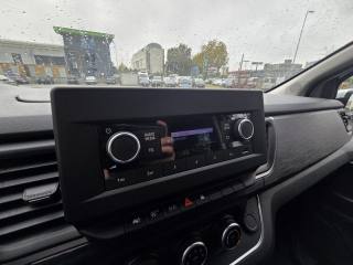 RENAULT Trafic usata, con Park Distance Control