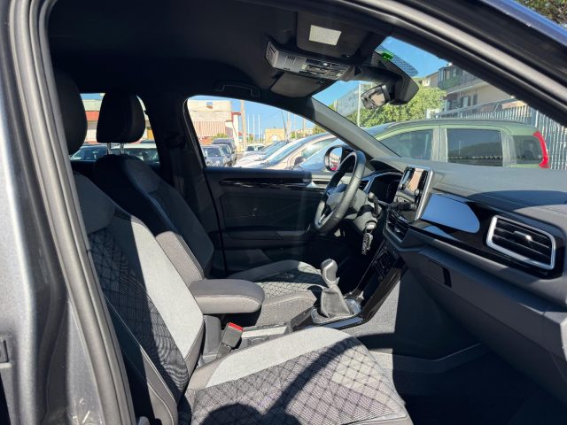 VOLKSWAGEN T-Roc usata, con Controllo automatico clima