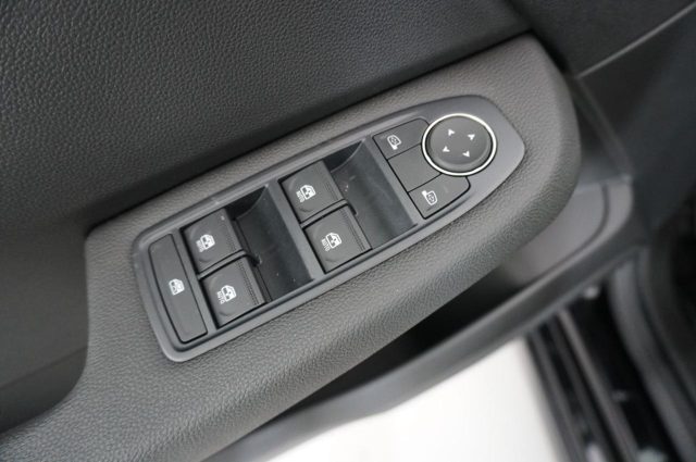 RENAULT Clio usata, con Sedile posteriore sdoppiato