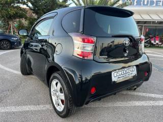 TOYOTA iQ usata, con Airbag laterali
