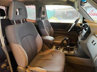 MITSUBISHI Pajero usata, con Airbag Passeggero