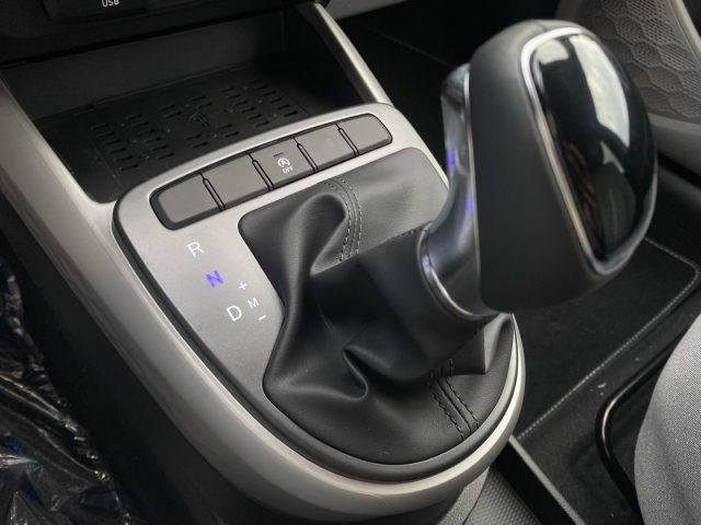 HYUNDAI i10 usata, con Controllo trazione