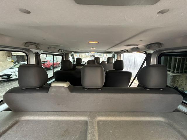 RENAULT Trafic usata 17