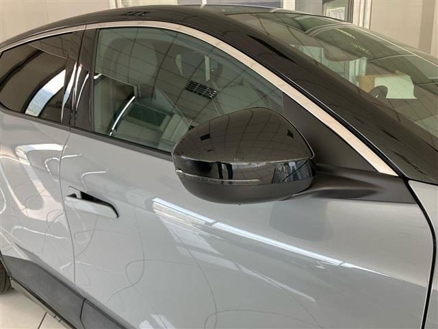 RENAULT Megane usata, con Fari LED