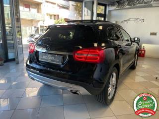 MERCEDES-BENZ GLA 200 usata, con Fari LED