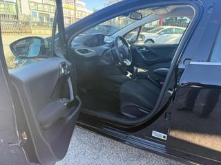 PEUGEOT 208 usata, con Sensore di luce