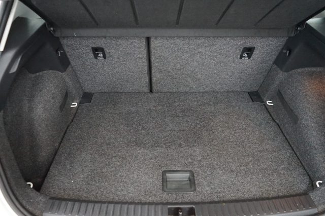 SEAT Arona usata, con Specchietti laterali elettrici