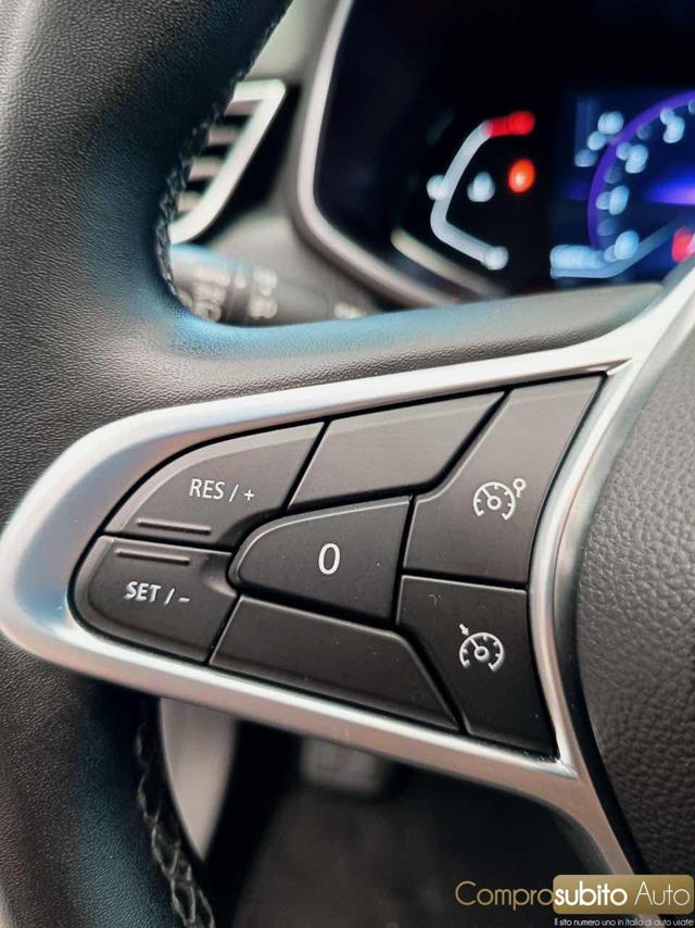 RENAULT Clio usata, con Specchietti laterali elettrici