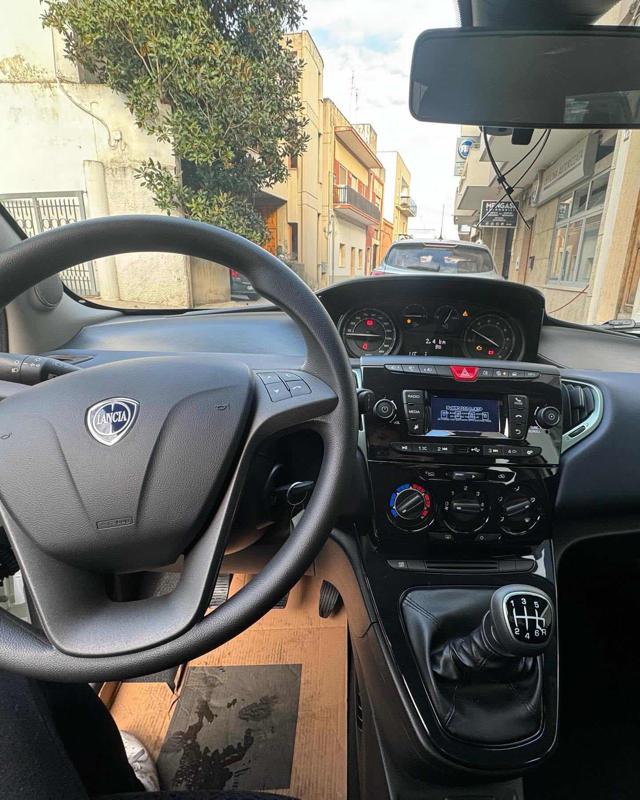LANCIA Ypsilon usata, con Immobilizzatore elettronico