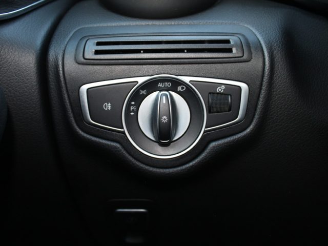 MERCEDES-BENZ GLC 200 usata, con Sedile posteriore sdoppiato