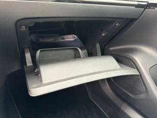 PEUGEOT 2008 usata, con Airbag testa